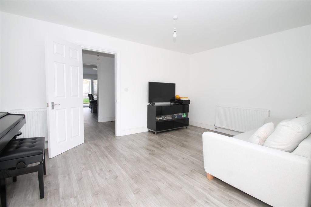 Turkey Street, Enfield 4 bed townhouse £550,000