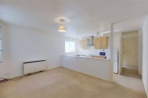 18 Denmead, Two Mile Ash, Milton Keynes, MK8 8HY