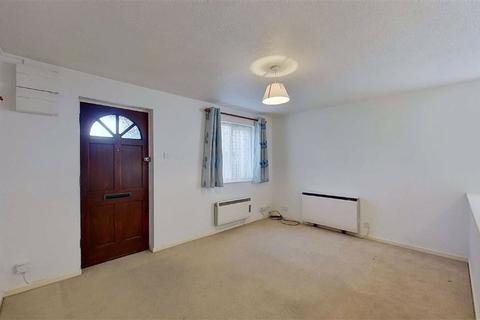 18 Denmead, Two Mile Ash, Milton Keynes, MK8 8HY