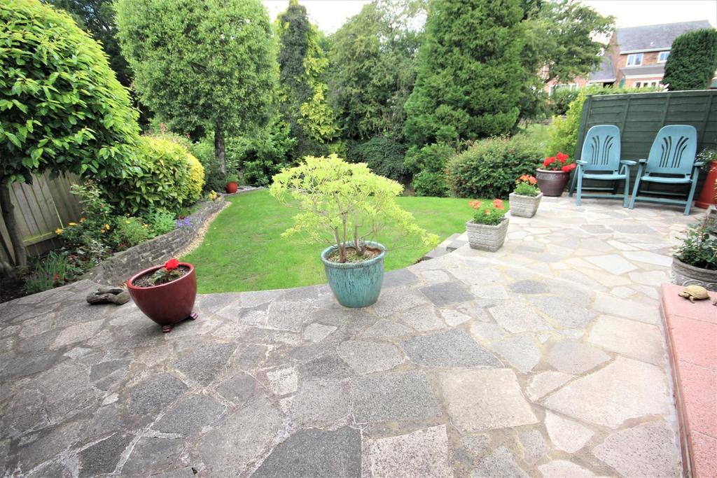 Side garden