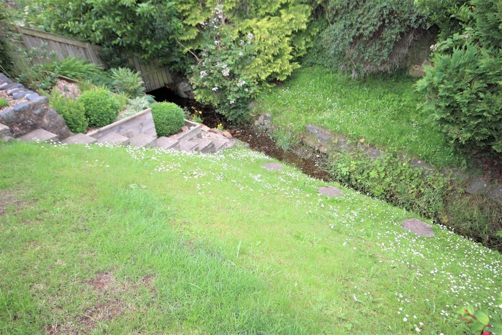 Side garden
