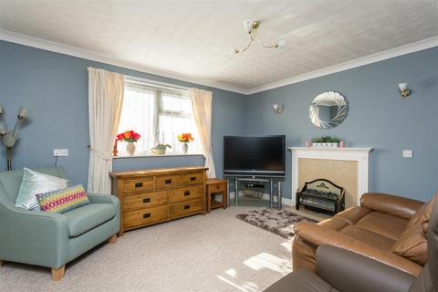 2 bedroom retirement property for sale - The Village, Haxby, York