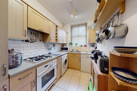 2 bedroom flat for sale - Bouverie Road West, Folkestone
