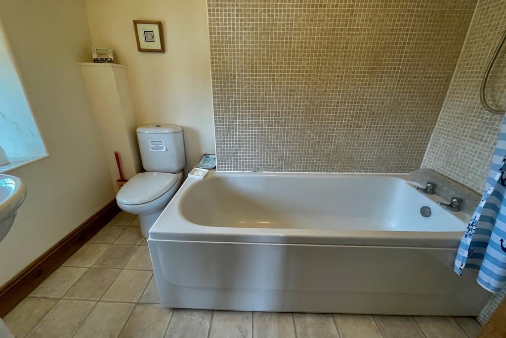 Ensuite Bathroom