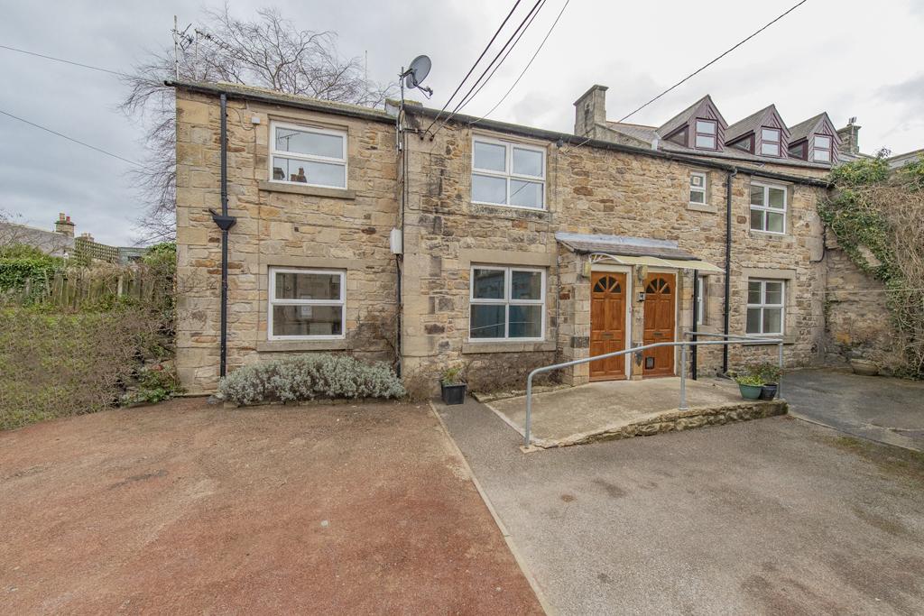 Market Place, Corbridge NE45 1 bed retirement property to rent £1,400