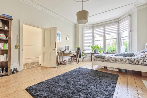 12a Wilton Road, London, SW19 2HB