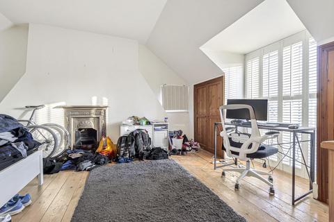 12a Wilton Road, London, SW19 2HB