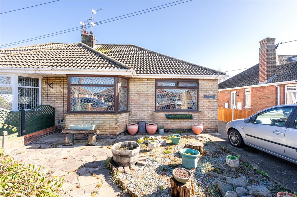 Philip Avenue, Cleethorpes, DN35 2 bed bungalow £163,000