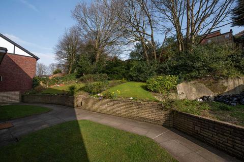 3 Lowther Close, Prestwich, Manchester, M25 9LN