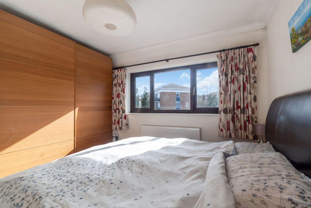 Bedroom 1 (Double)