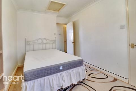 15 Briary Grove, Edgware, HA8 5RD
