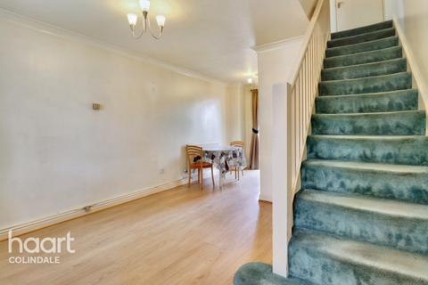 15 Briary Grove, Edgware, HA8 5RD