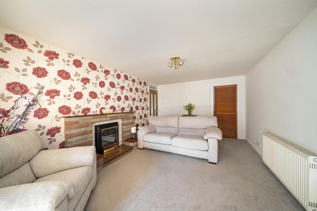 Hamilton Avenue, St Andrews, KY16 3 bed end of terrace house £230,000