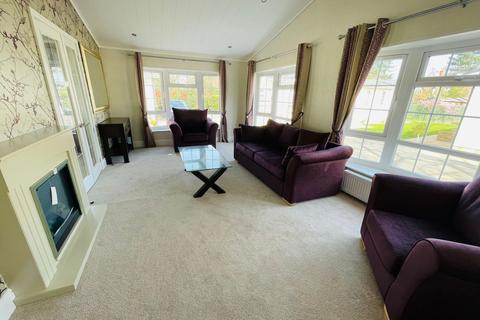 2 bedroom park home for sale - Enfield, Hertfordshire, EN2