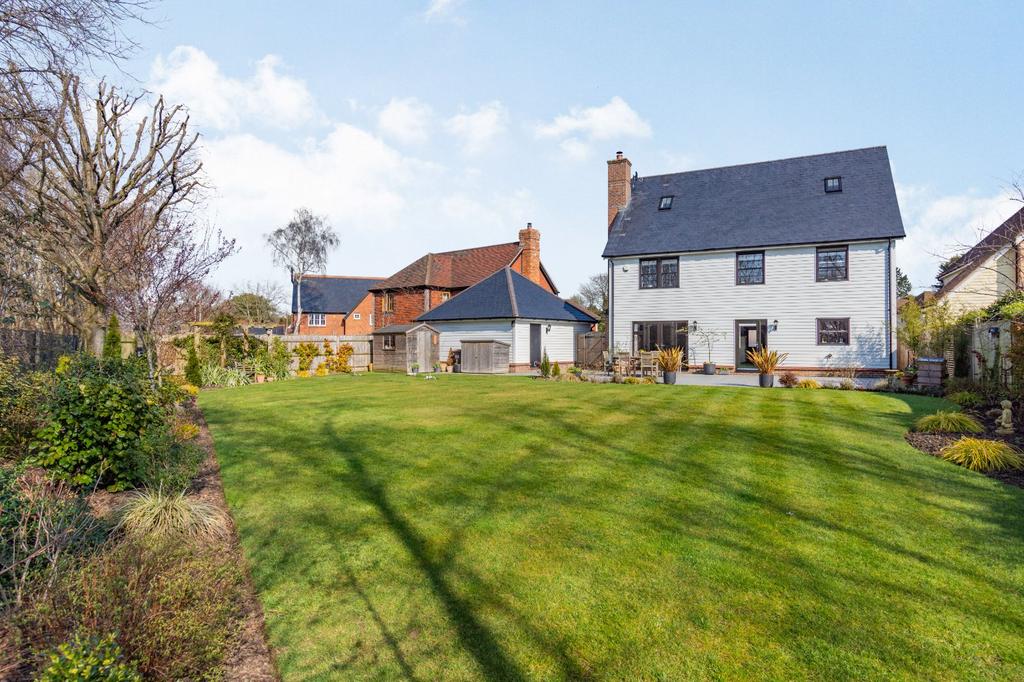 Lavender Fields, Isfield, Uckfield, East Sussex 5 bed detached house