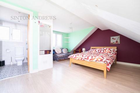 2 Princes Gardens, London, W5 1SD