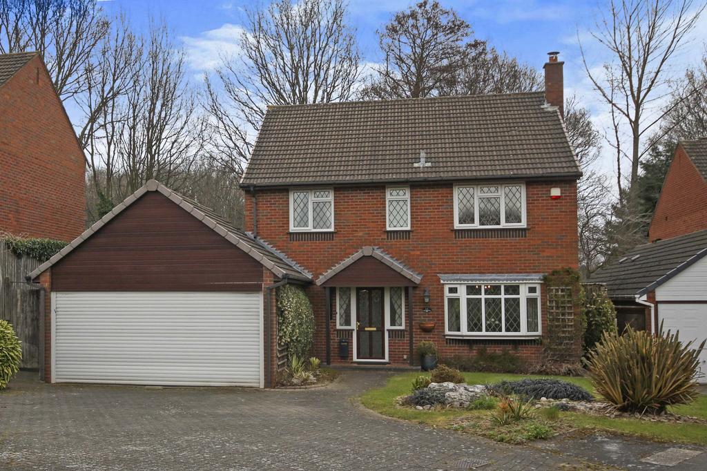 Hawfield Grove, Sutton Coldfield B72 4 bed detached house £565,000