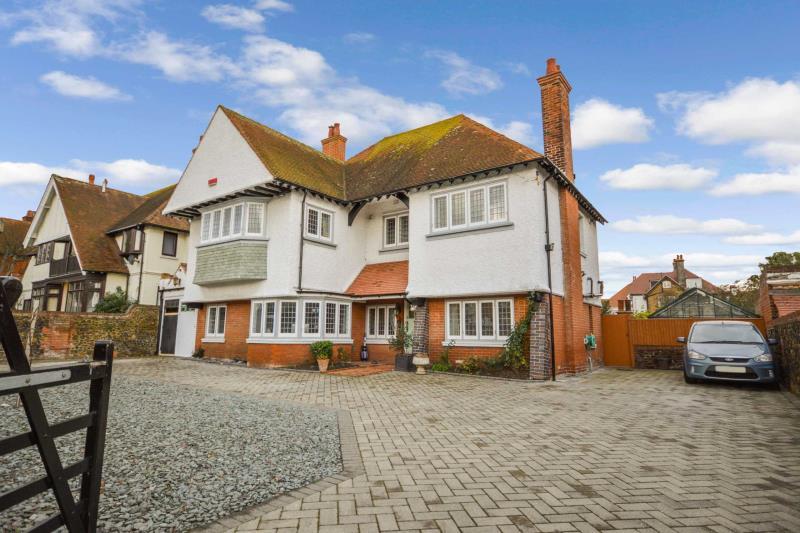 Devonshire Gardens, Margate 5 bed detached house £850,000