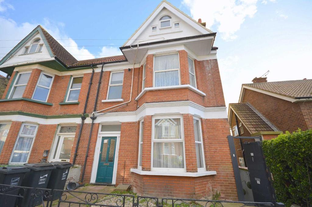 Madeira Road, Margate 1 bed flat £165,000
