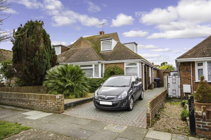 Dalmeny Avenue, Margate 3 bed semidetached bungalow £370,000