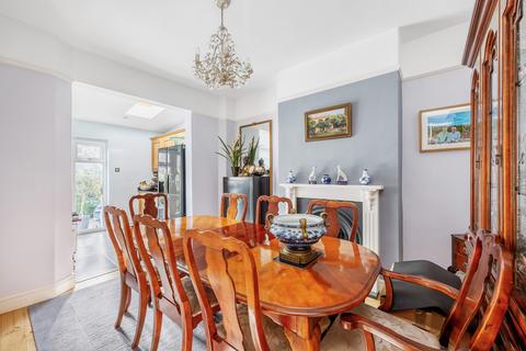 20 Deans Road, London, W7 3QB