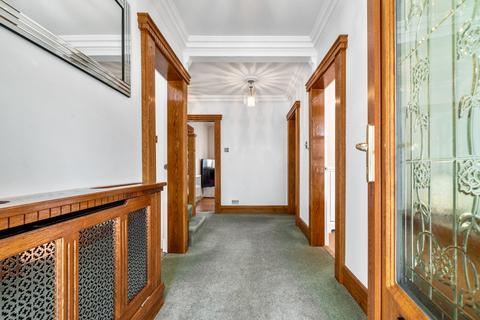 3 Castleton Drive, Newton Mearns, Glasgow, G77 5JU