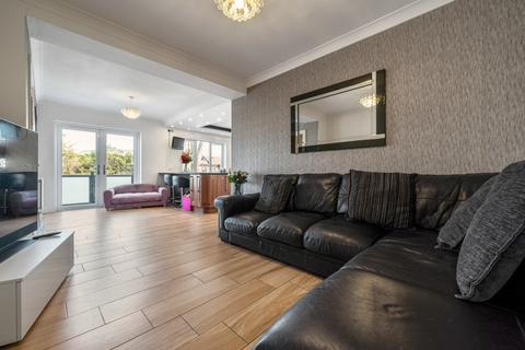 3 Castleton Drive, Newton Mearns, Glasgow, G77 5JU