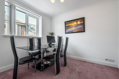 3 Castleton Drive, Newton Mearns, Glasgow, G77 5JU