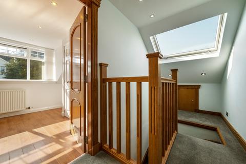 3 Castleton Drive, Newton Mearns, Glasgow, G77 5JU
