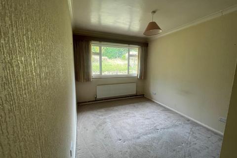 10a The Drive, Coulsdon, CR5 2BL
