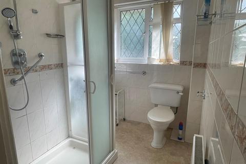 10a The Drive, Coulsdon, CR5 2BL