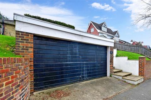 10a The Drive, Coulsdon, CR5 2BL