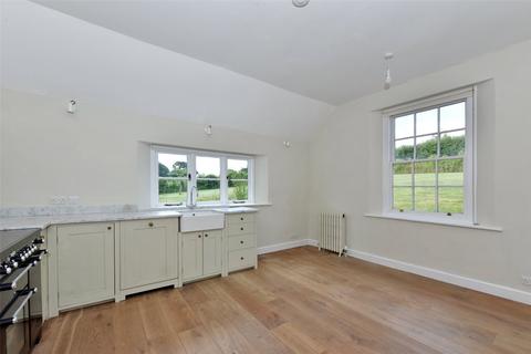 3 bedroom detached house to rent, The Camp, Stroud, Gloucestershire, GL6