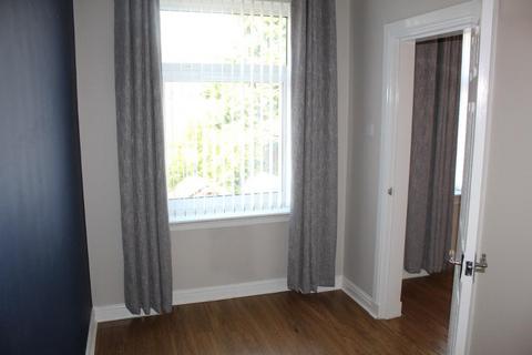 2 bedroom flat to rent, Memus Avenue, Cardonald, Glasgow, G52