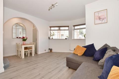 29b Bournemouth Road, Folkestone, CT19 5BA
