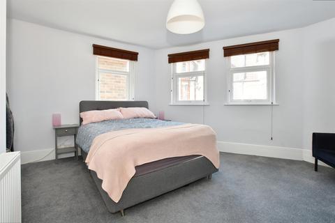 29b Bournemouth Road, Folkestone, CT19 5BA