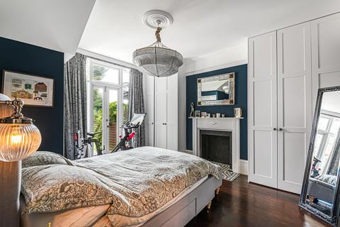 Flat 1, 10 Alexandra Park Road, London, N10 2AB