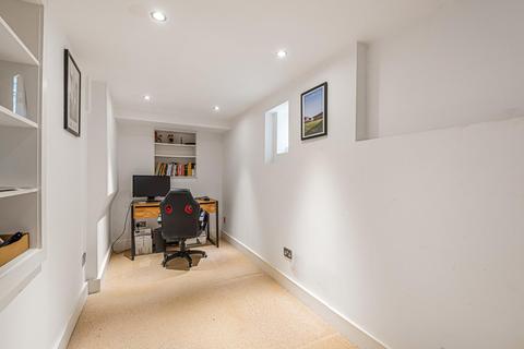 Flat 1, 10 Alexandra Park Road, London, N10 2AB