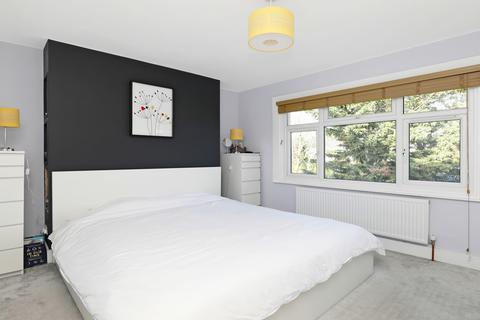 38a Beech Gardens, London, W5 4AH