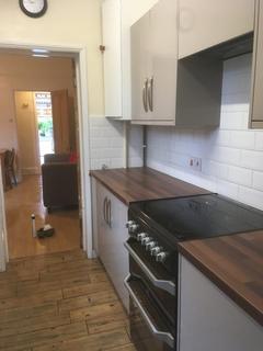 4 bedroom terraced house to rent, Gloucester Street, Norwich