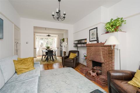 35 Grove Crescent, Kingston Upon Thames, KT1 2DG