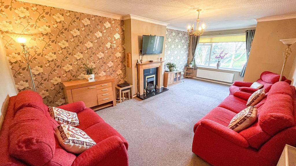 Earle Street, NewtonLeWillows... 3 bed detached bungalow £215,000