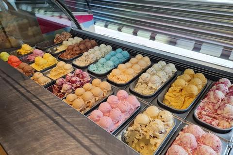 Hospitality for sale - Freehold Ice Cream Parlour Located In Newquay