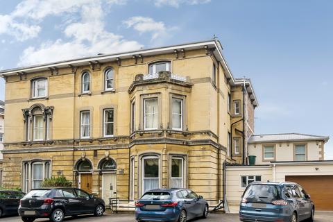 3 bedroom flat to rent, Pittville Circus Road, Pittville, Cheltenham, GL52