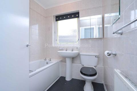 19 Burns Drive, Johnstone, PA5 0HA
