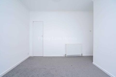 19 Burns Drive, Johnstone, PA5 0HA