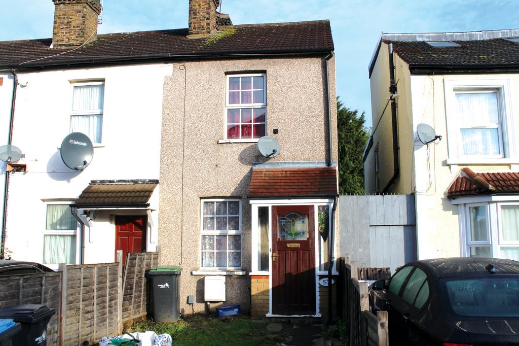 52 Totteridge Road, Enfield, Middlesex 4 bed end of terrace house £