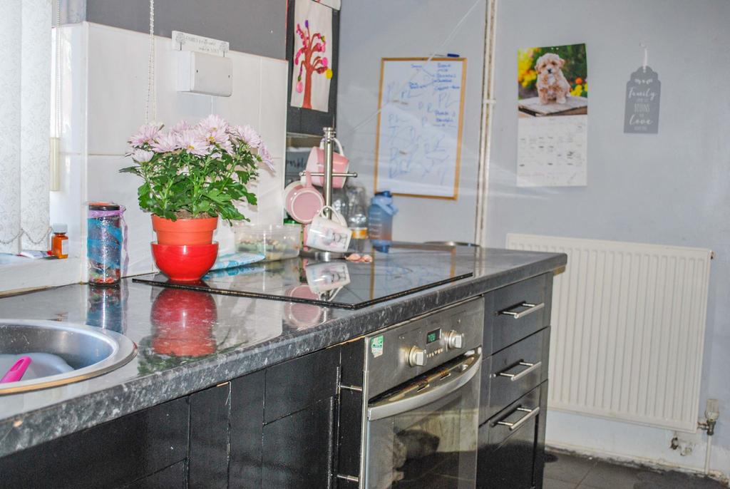 Hartford Crescent, Bedlington, Northumberland, NE22 6JB 2 bed semi