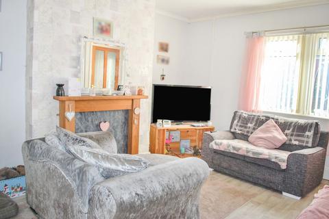 2 bedroom semi-detached house for sale - Hartford Crescent, Bedlington, Northumberland, NE22 6JB