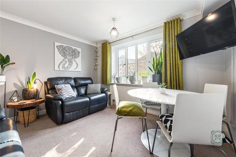86 Goddard Place, London, N19 5GT